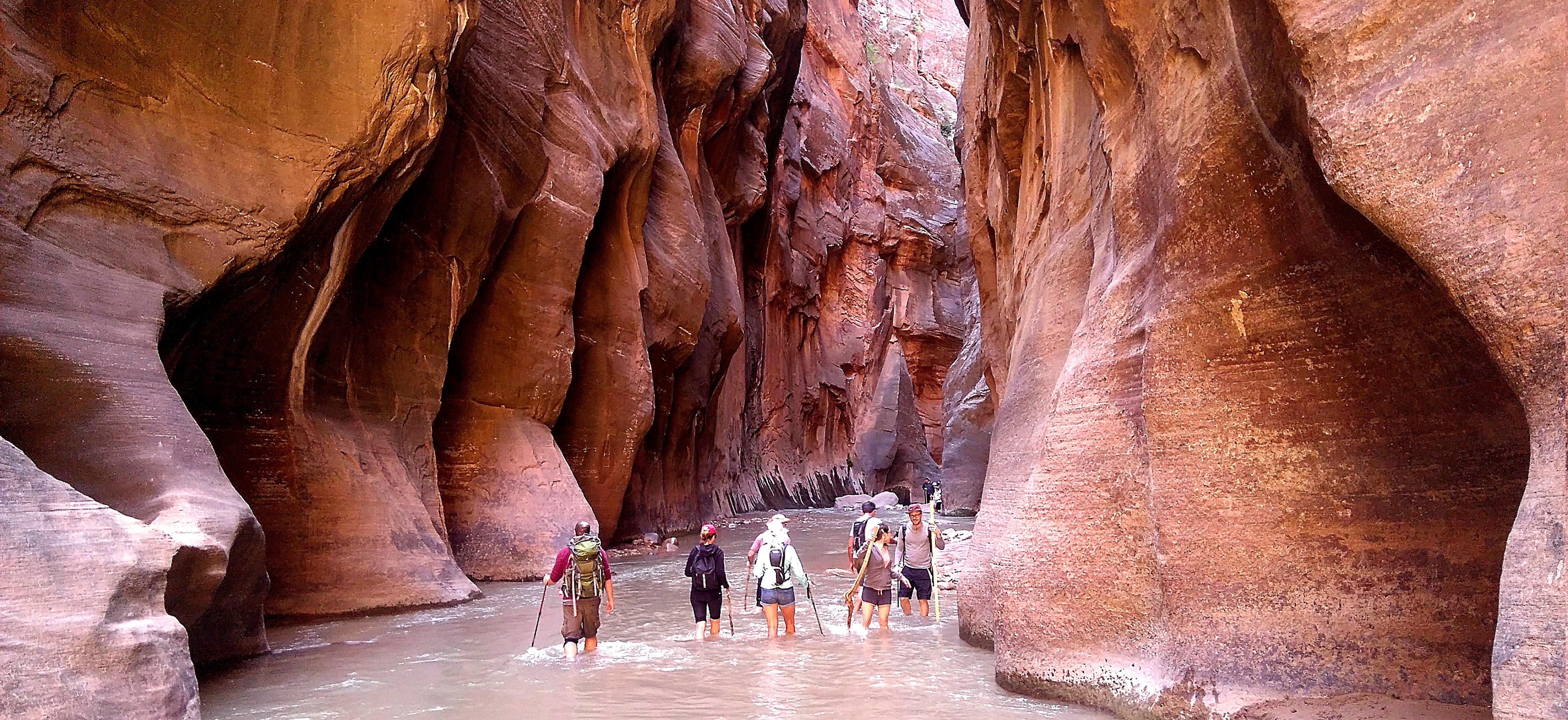 What You Need To Know Before Breathtaking Hike In The Narrows?
