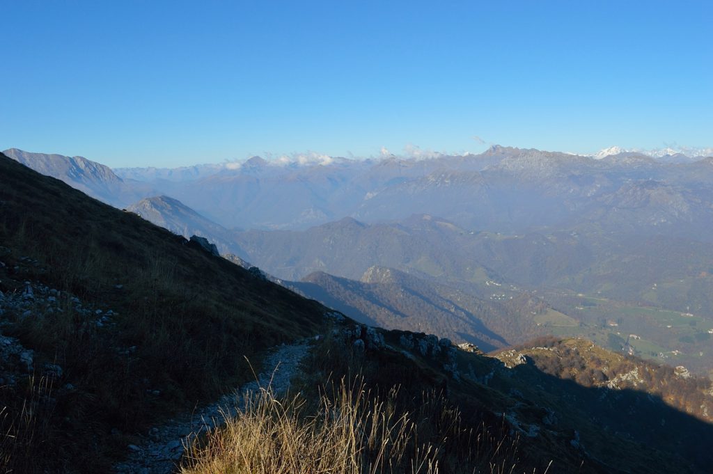 Szlak z Monte Resegone do Piani d'Erna