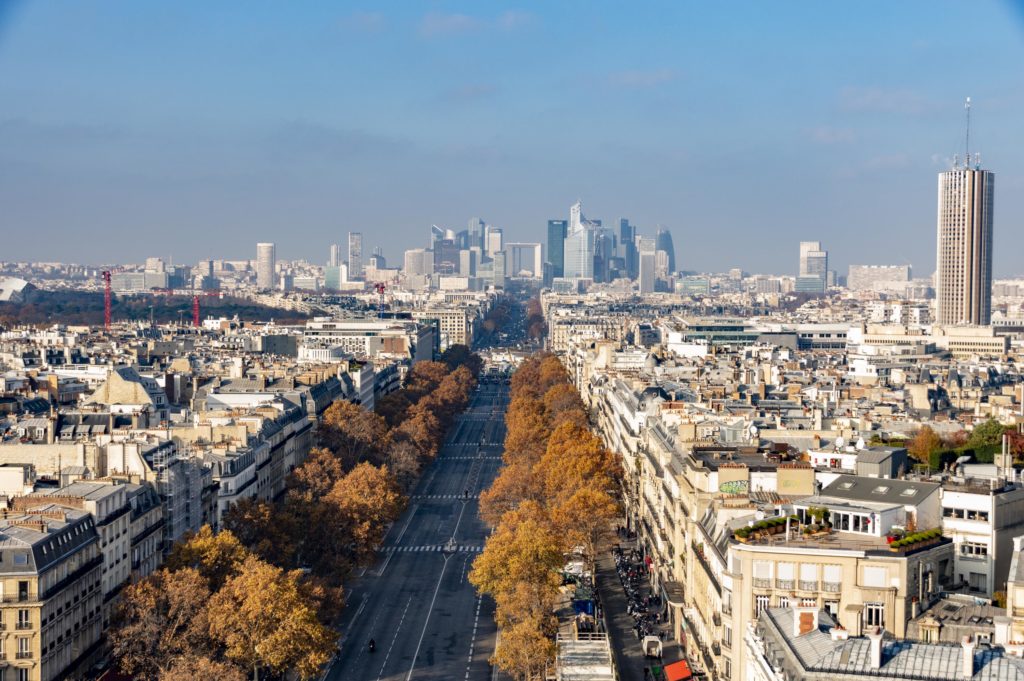 weekend w Paryżu: La Defense z Łuku Triumfalnego