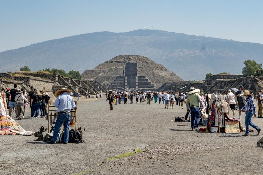 Meksyk - wakacje na własną rękę. Jak zorganizować wyjazd i o czym pamiętać? wakacje w meksyku teotihuacan