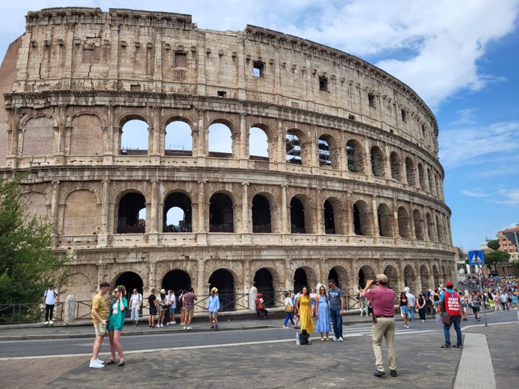 Weekend in Rome, Italy: 2 days sightseeing itinerary weekend in rome colosseum