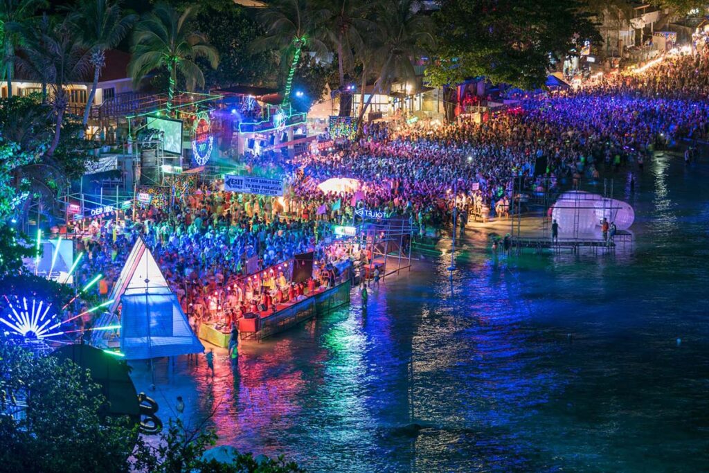 Amazing 10 Things to Do in Koh Phangan, Thailand full moon party koh phangan