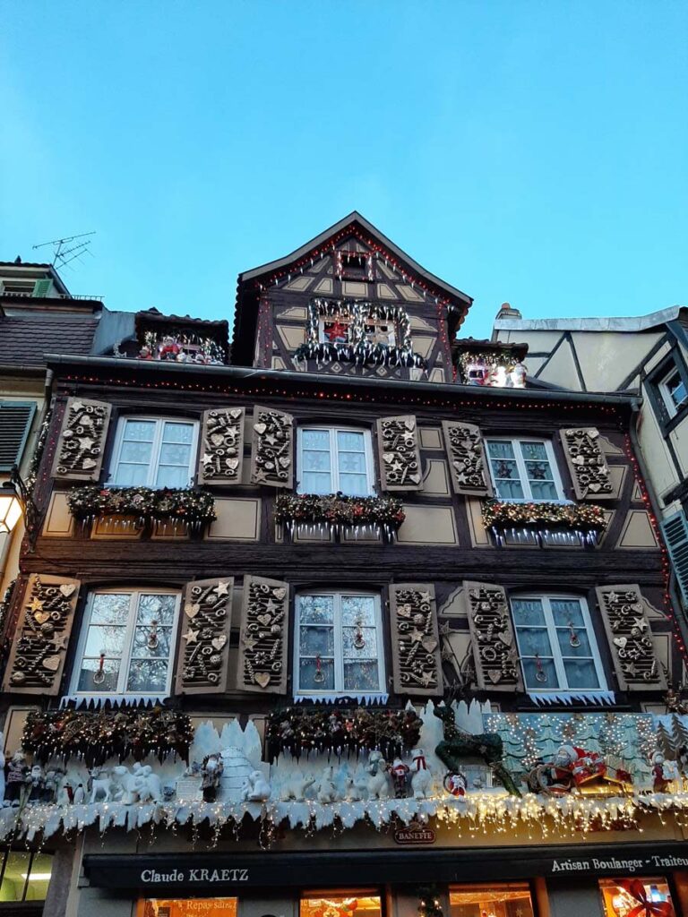 5 Amazing Things To Do In Colmar, France colmar alsace christmas market 1