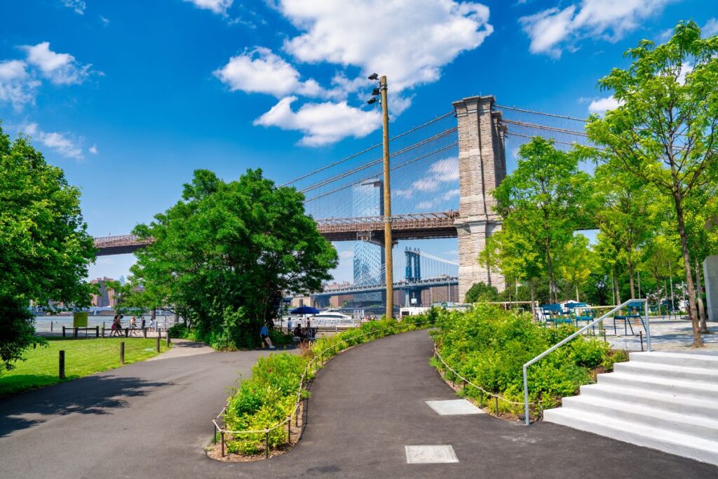 Co zobaczyć w Nowym Jorku? Atrakcje metropolii 18 Co zobaczyć w Nowym Jorku? Atrakcje metropolii brooklyn nowy jork atrakcje