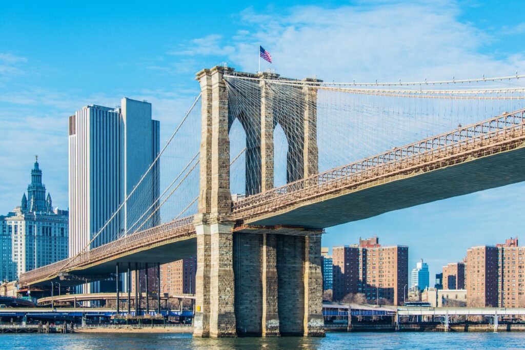 Co zobaczyć w Nowym Jorku? Atrakcje metropolii 7 Co zobaczyć w Nowym Jorku? Atrakcje metropolii co zobaczyc w nowym jorku brooklyn bridge