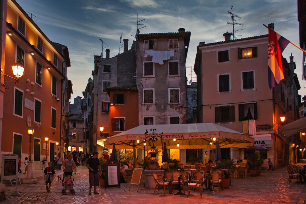 Gdzie do Chorwacji? Przegląd 10 najpiękniejszych miejsc na wakacje 5 Gdzie do Chorwacji? Przegląd 10 najpiękniejszych miejsc na wakacje rovinj 2