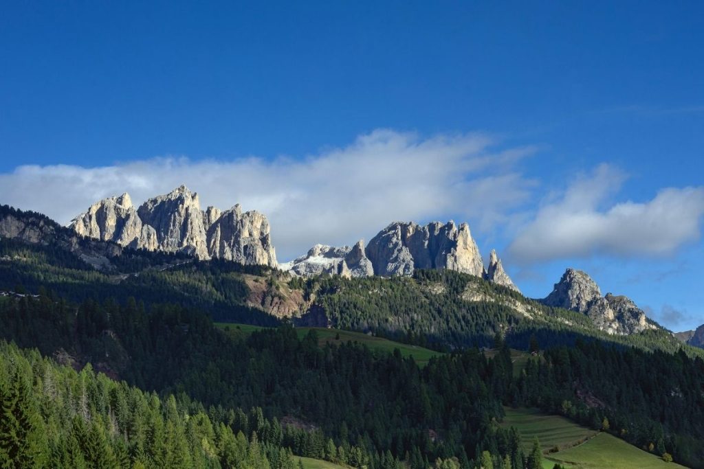 Gdzie do Włoch na wakacje? 15 najlepszych regionów val di fassa